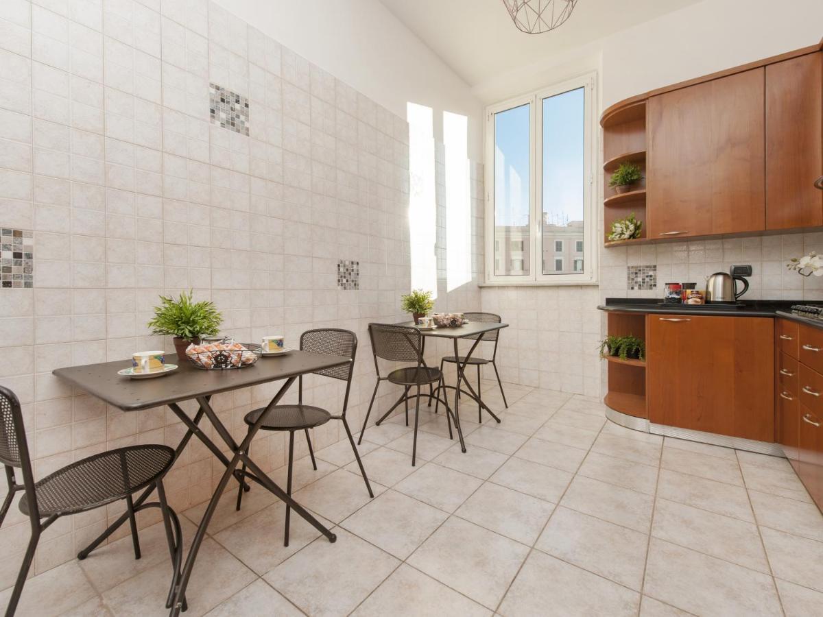 Retro Rooms Termini Рим Екстериор снимка