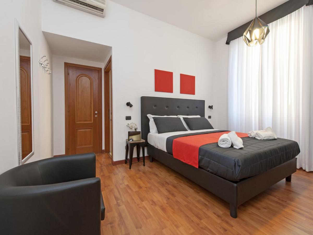 Retro Rooms Termini Рим Стая снимка